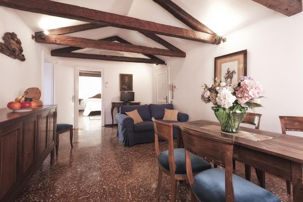 Palazzetto San Lio, Rialto Apartment
